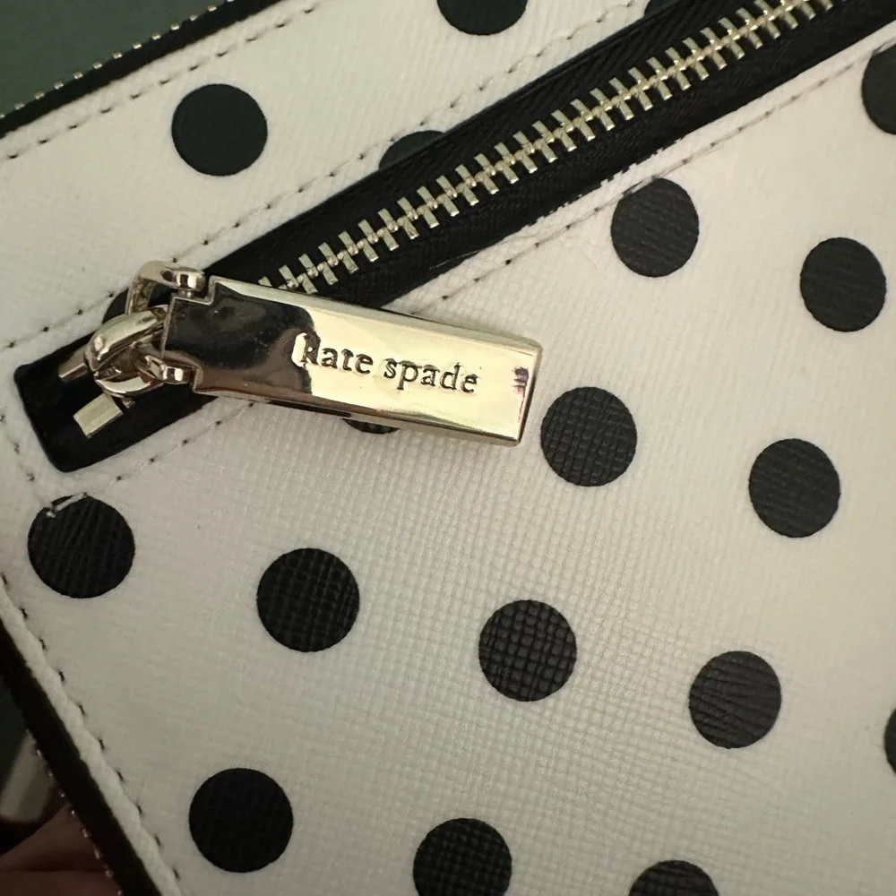 Kate Spade New York Staci Medium L Zip Wristlet - Picture 5 of 9